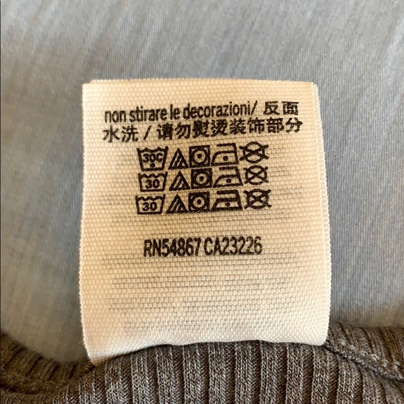 VS PINK Embroidered Grey Cropped Tank - Picture 7 of 7